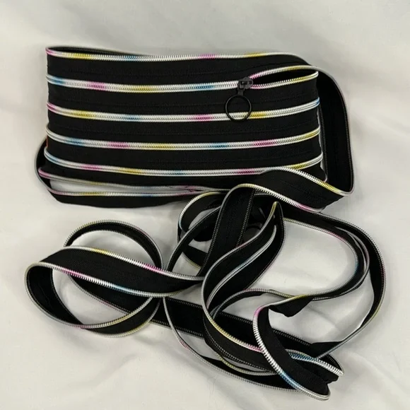 ZIP-IT Medium Tote/Purse - Picture 7 of 8